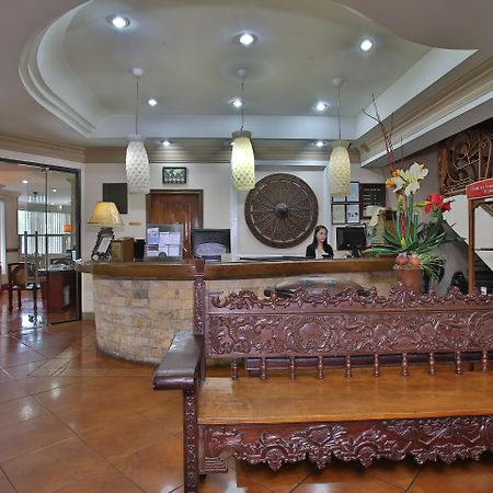 Crown Regency residencias Cebu Hotel Exterior foto