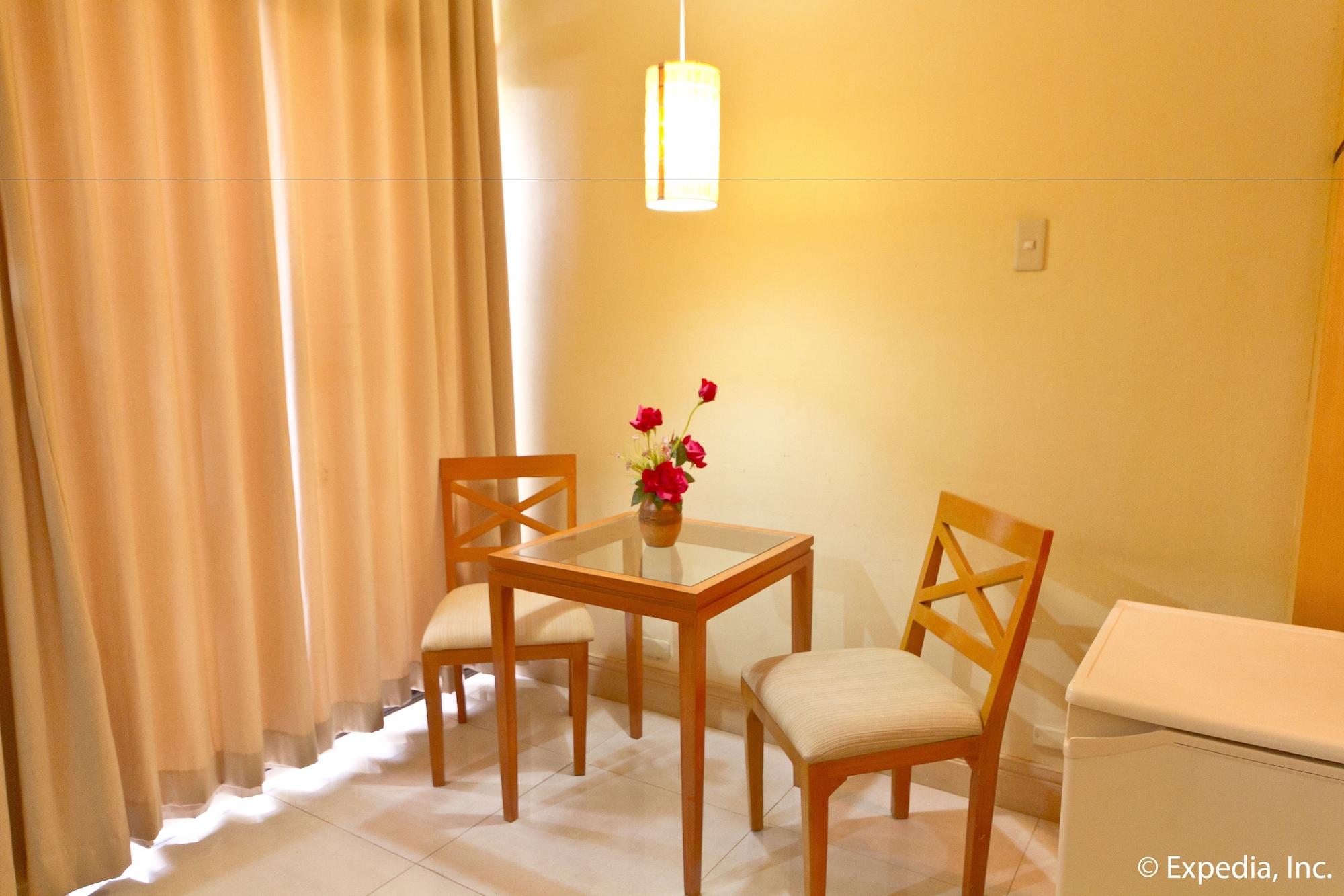 Crown Regency residencias Cebu Hotel Exterior foto